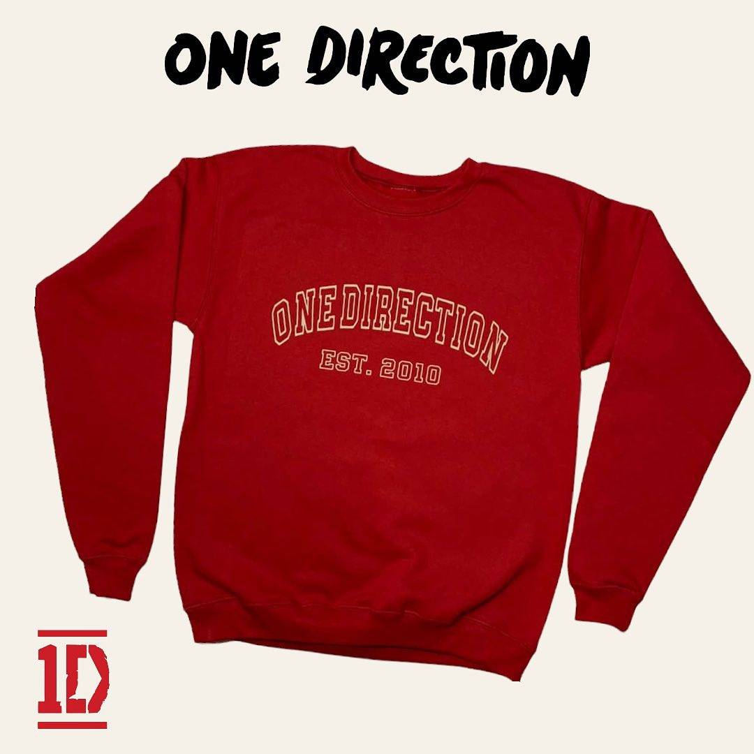 292086911_582472196789470_319334029349806718_n One Direction crewneck